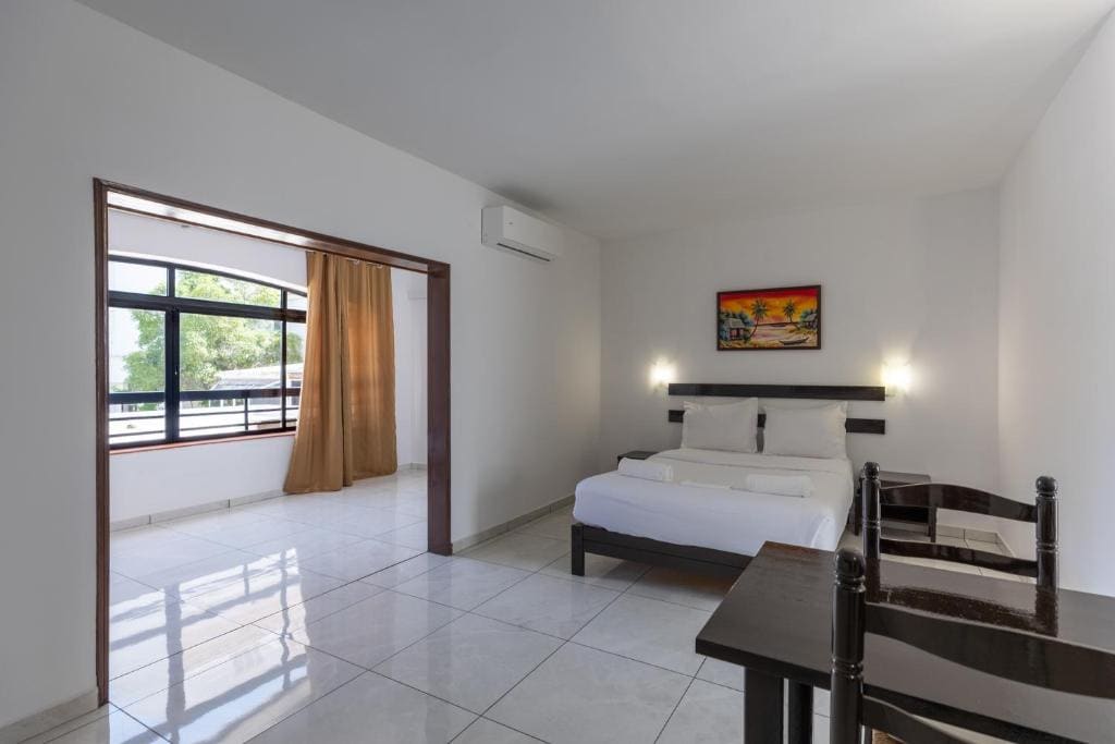 Magna Oura - View 6