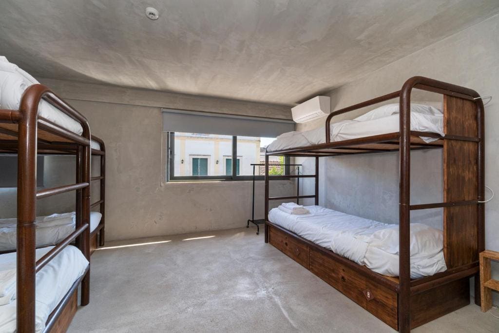 N1 Hostel Apartments and Suites - View 7