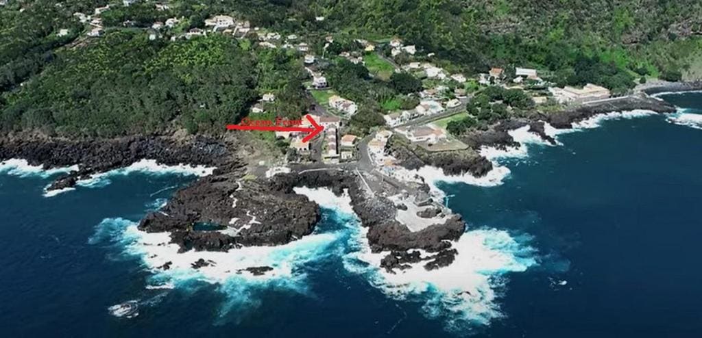 Faial Oceanfront Getaway AL - View 7