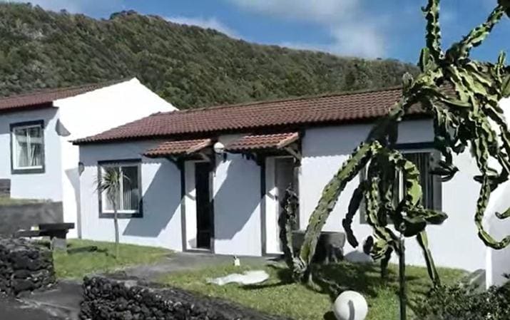 Faial Oceanfront Getaway AL - View 6