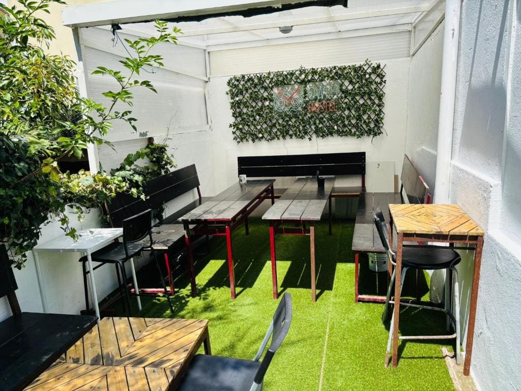 Owls Hostel Ribeiro - View 4