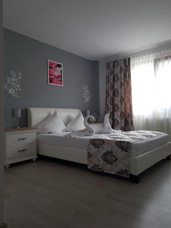 Hotel Dacor - View 7