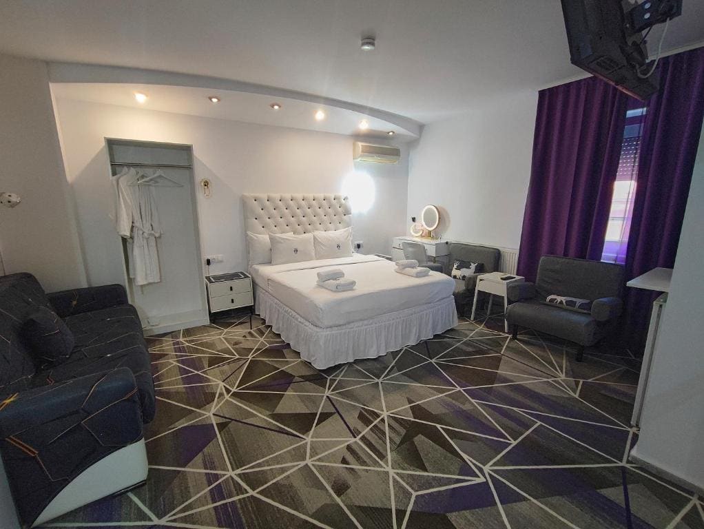Amethyst House Therme & Bucharest Otopeni Airport - View 6