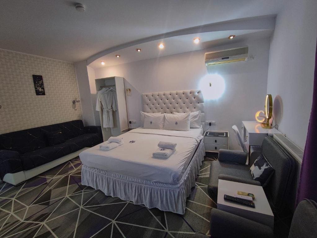 Amethyst House Therme & Bucharest Otopeni Airport - View 5