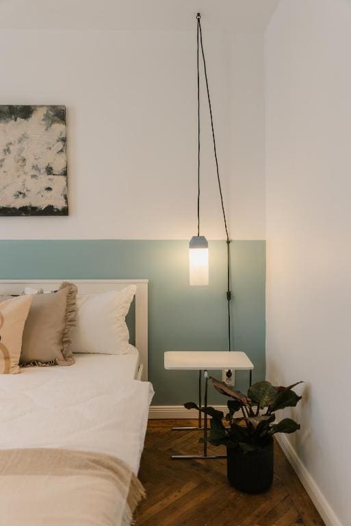 Black Habit Accomodation - View 7