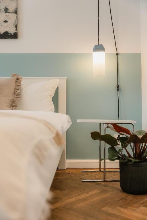 Black Habit Accomodation - View 2