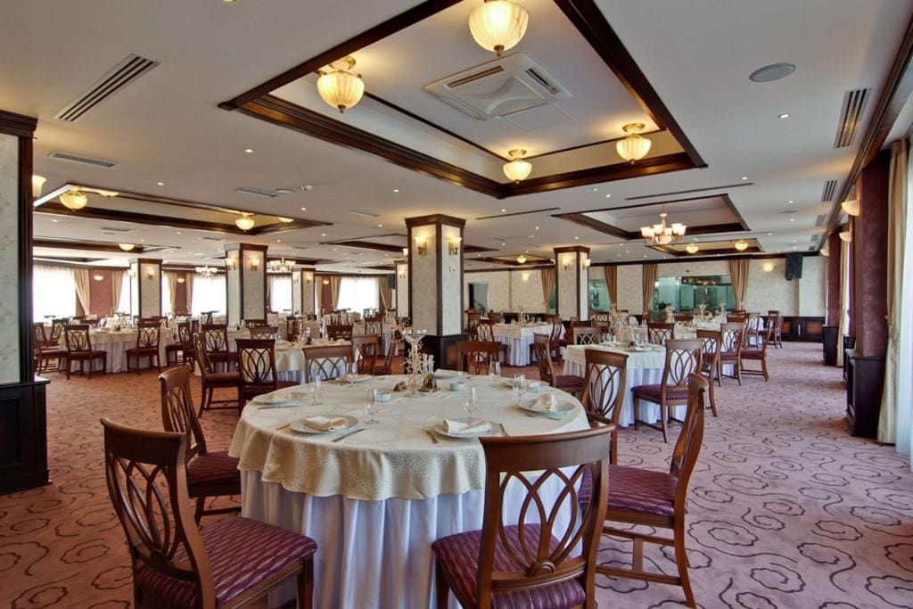 DoubleTree by Hilton Hotel Sighisoara - Cavaler - View 4