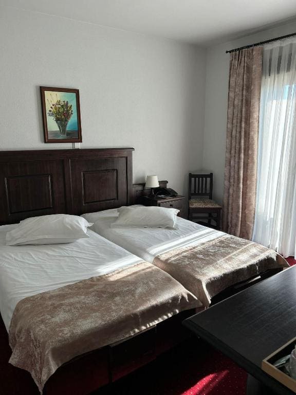 Hotel Clasic - View 2