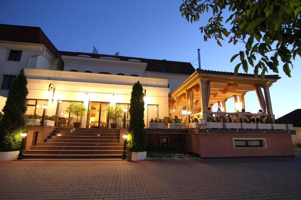 Hotel Clasic - Main view