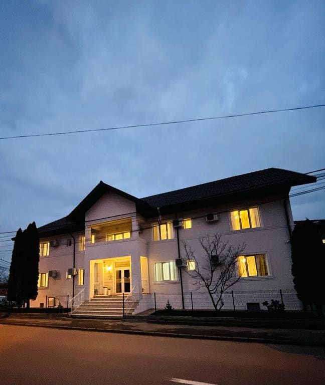 COCHET BOUTIQUE - Main view