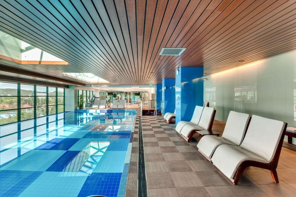 DoubleTree by Hilton Hotel Cluj - City Plaza - View 4