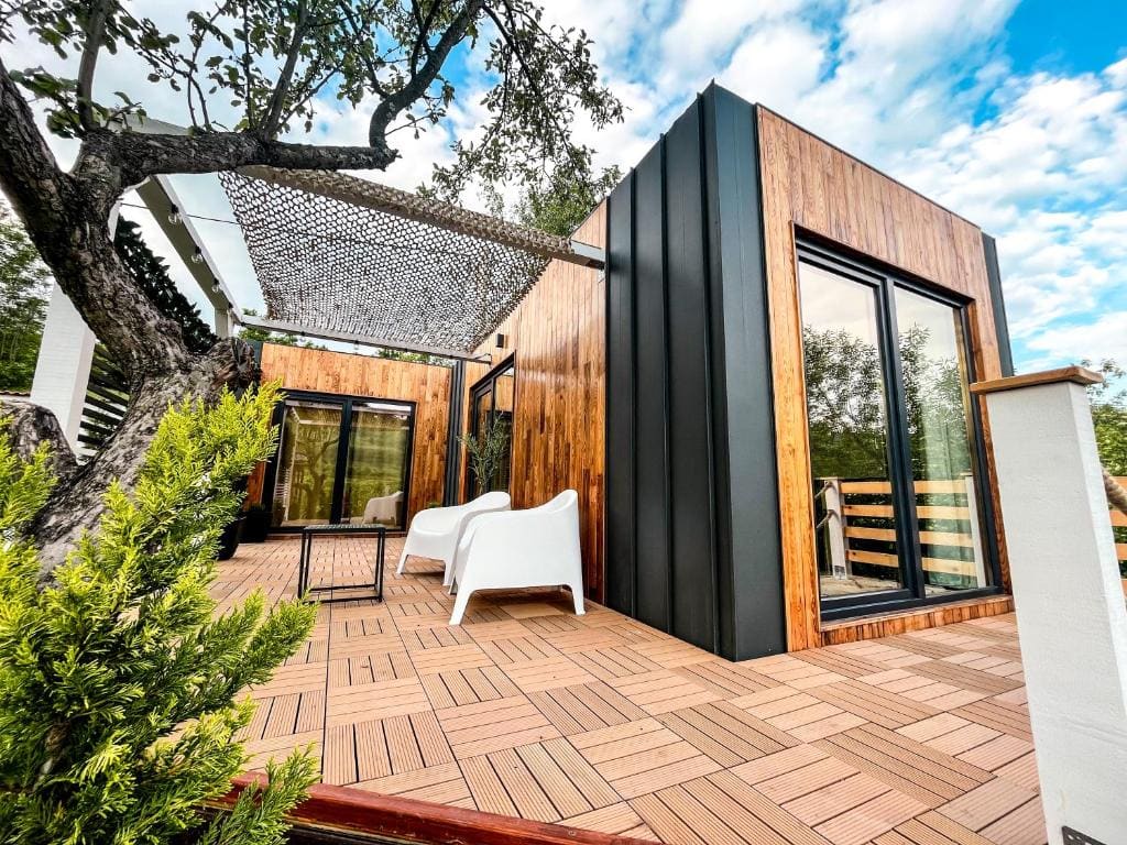Elysian Fields - Tiny House 'Evergreen' - Main view