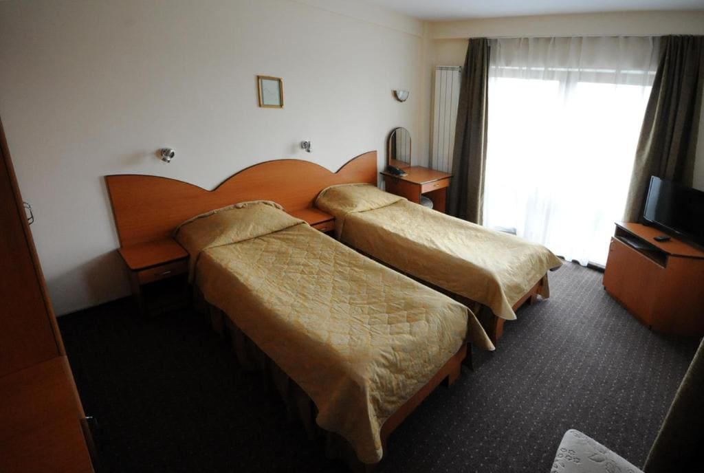 Hotel Everest - View 2
