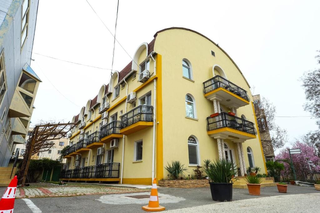 COMPLEX Alutus -Camere de inchiriat - Main view