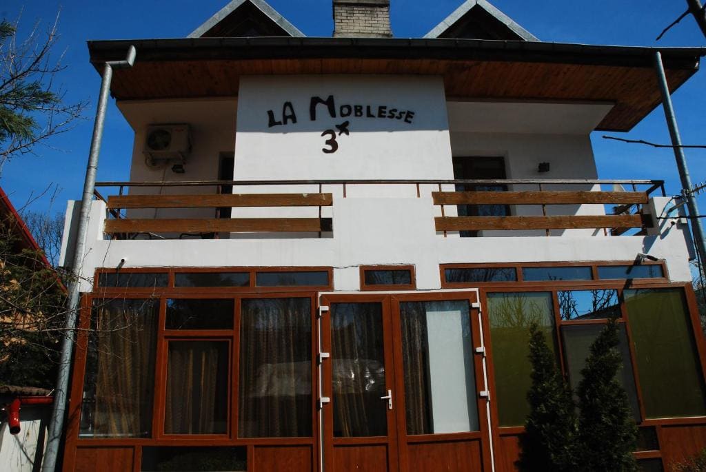 Pension La Noblesse - View 4