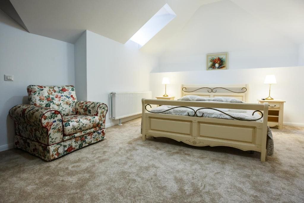 Maisonette Apartments — Hauptbild