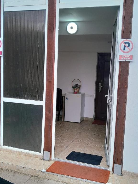 Old Pensiunea Otopeni - View 3