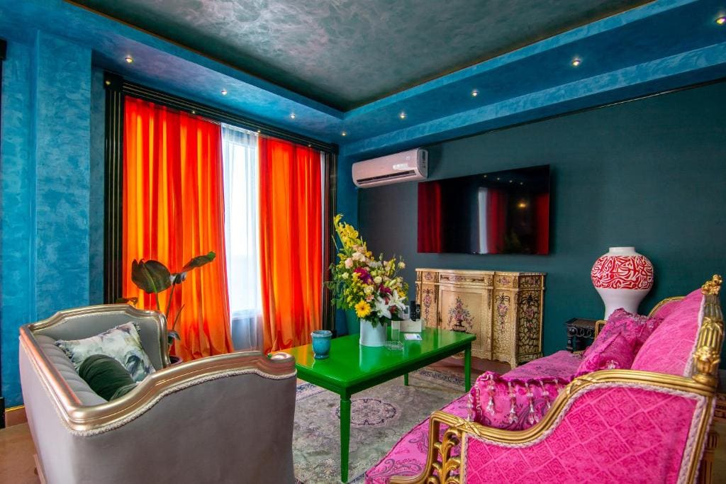 Phoenicia Blue View - View 7