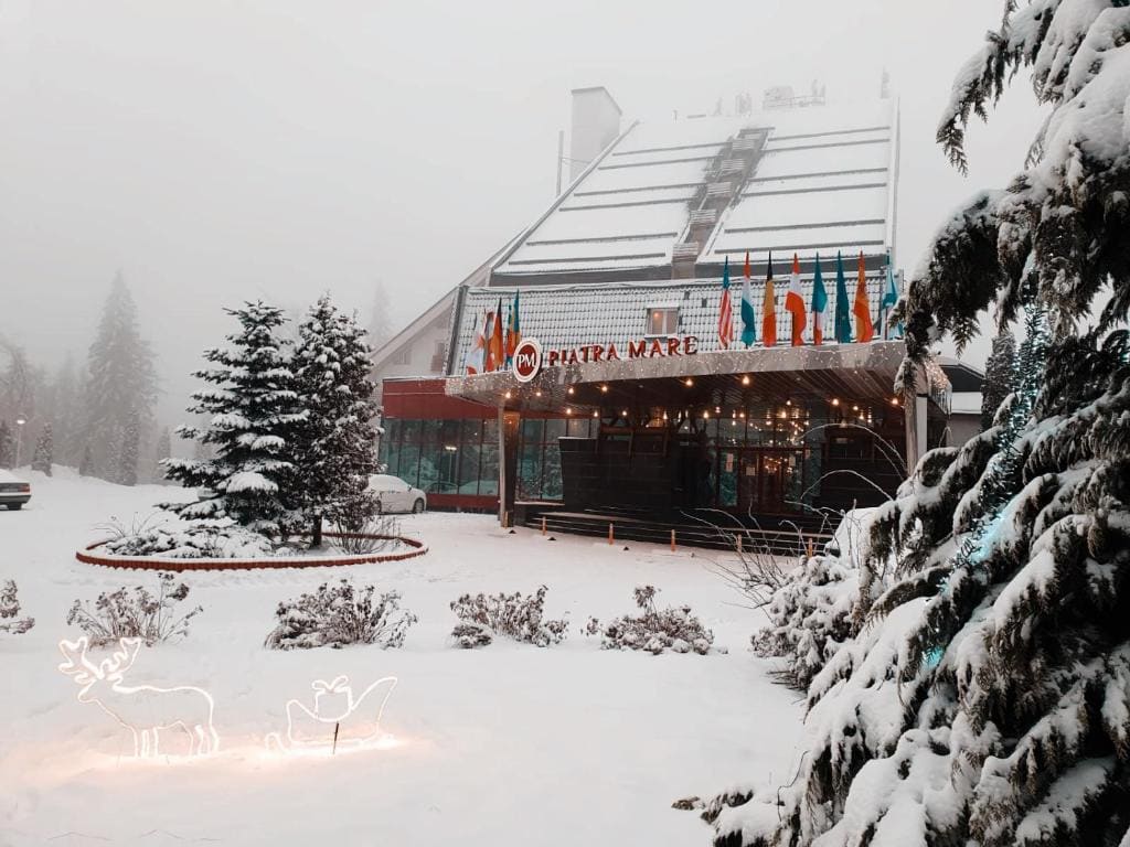 Hotel Piatra Mare - Main view