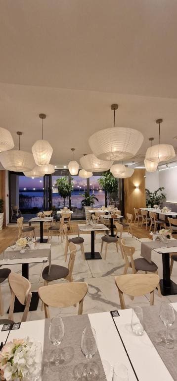 Poeme Mamaia Retreat - View 4