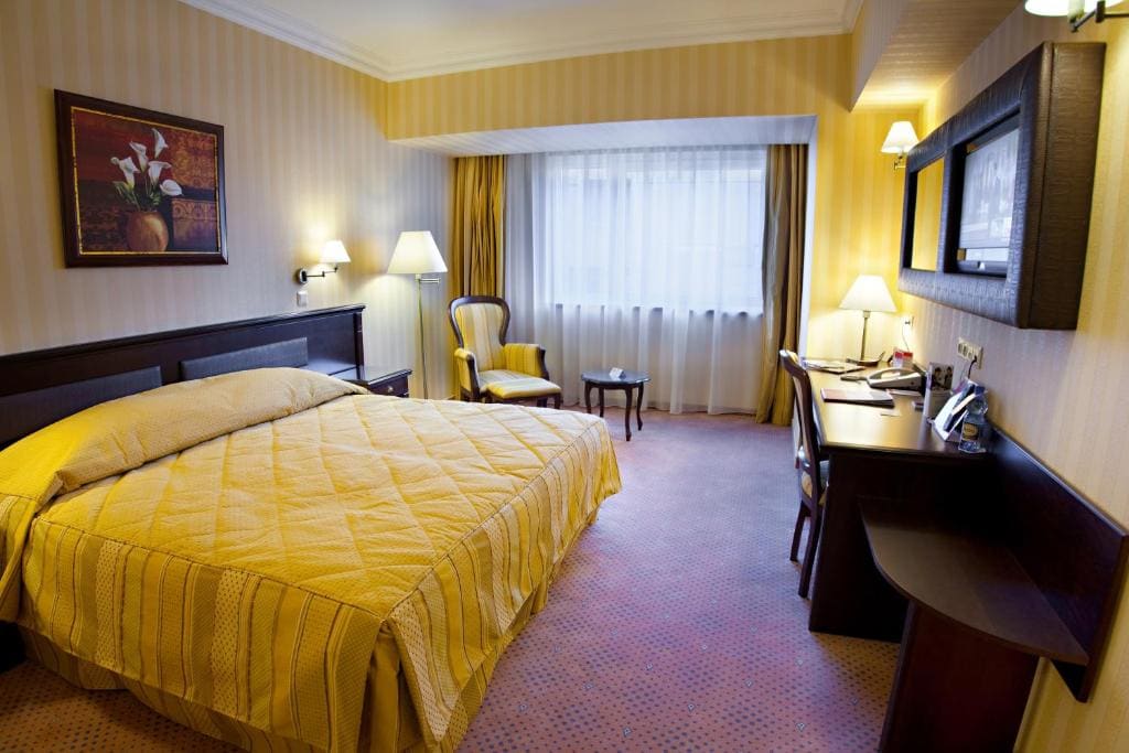 Ramada Hotel & Suites by Wyndham Bucharest North - View 2