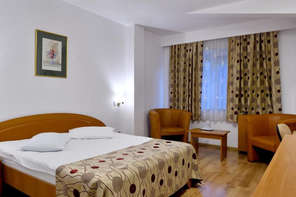 Hotel Select - View 2