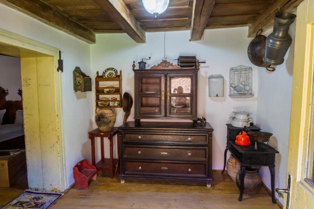 Șura din Seleuș - Seleuș Barn - Idyllic Countryside Museum - View 2