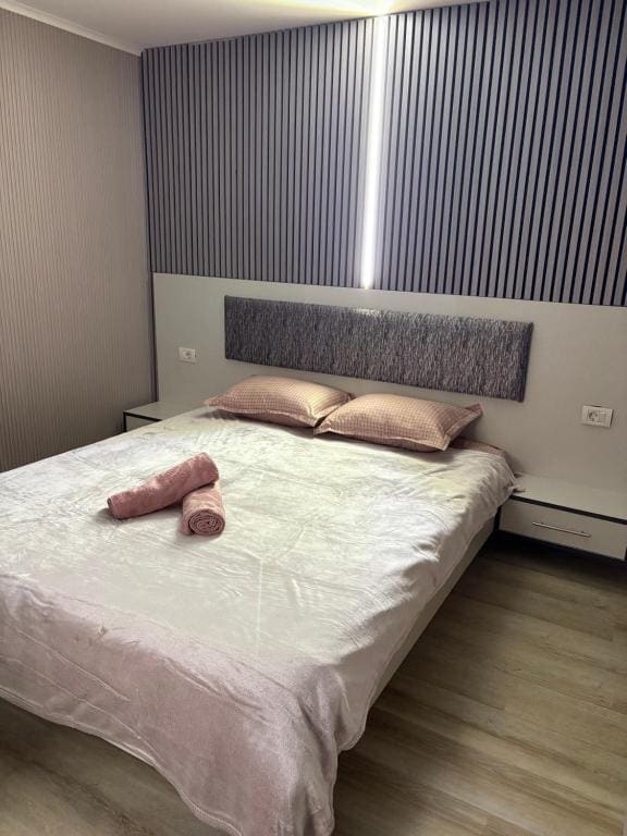 Andya - View 3