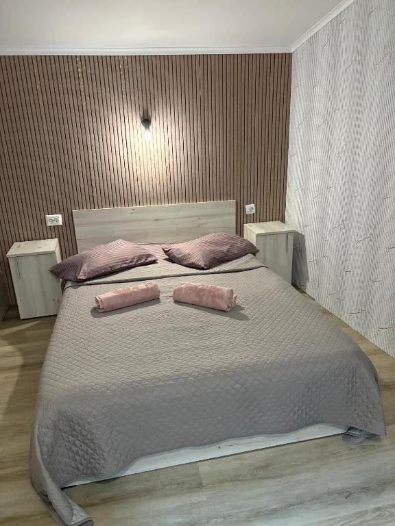Andya - View 6