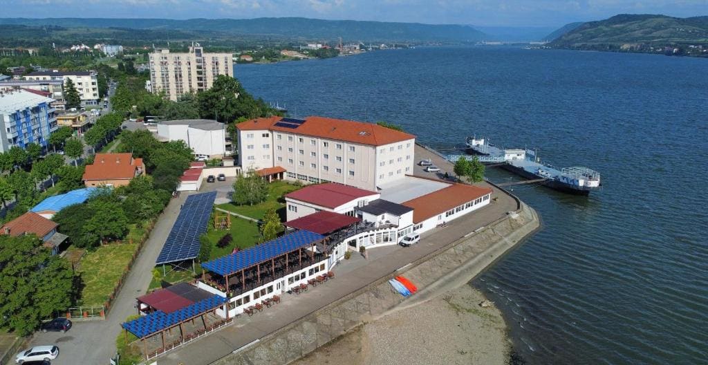 Hotel Aquastar Danube - View 2