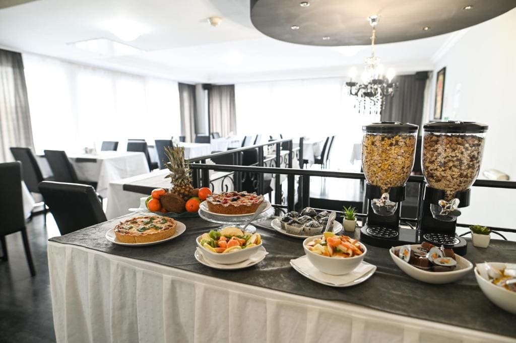 Garni Hotel Dash - View 4