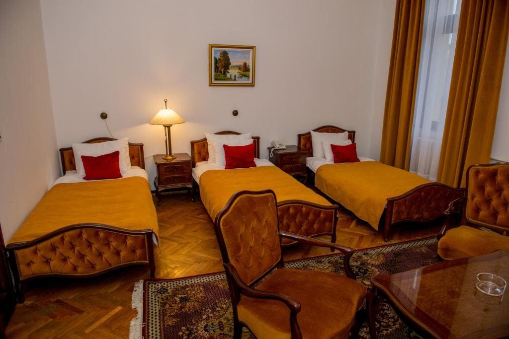 Hotel Grand - View 2