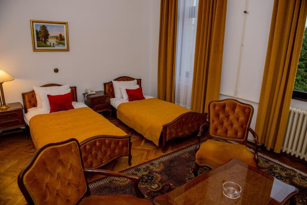 Hotel Grand - View 7