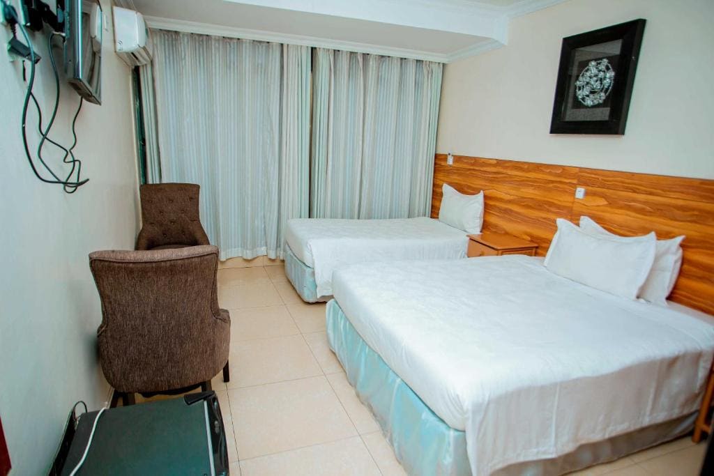 La Posh Hotel - View 2