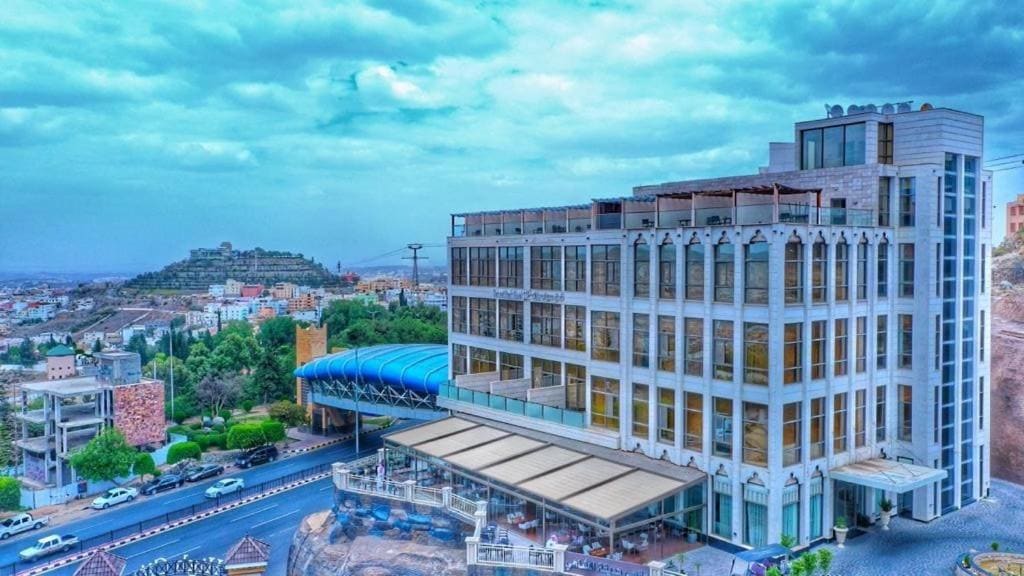 Sarwat Park Hotel - Main view