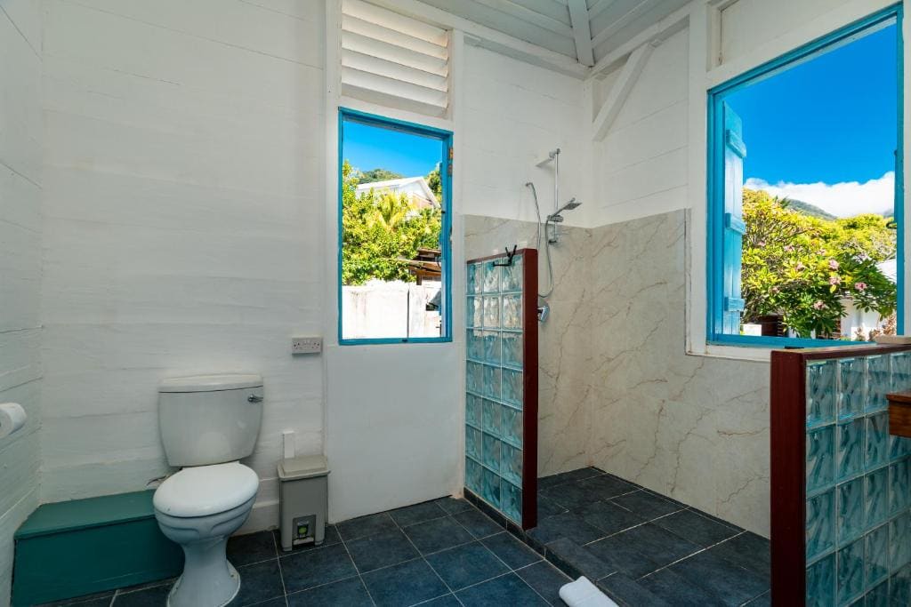 Beach House Beau Vallon - View 3