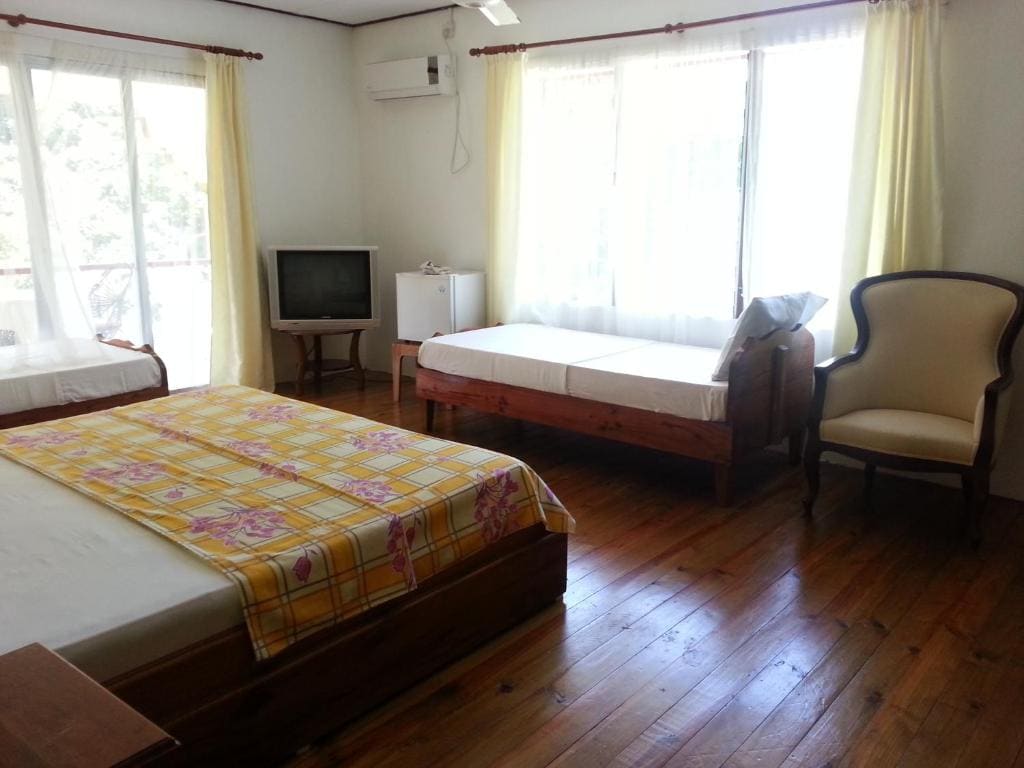 Zanboza Guesthouse - View 7