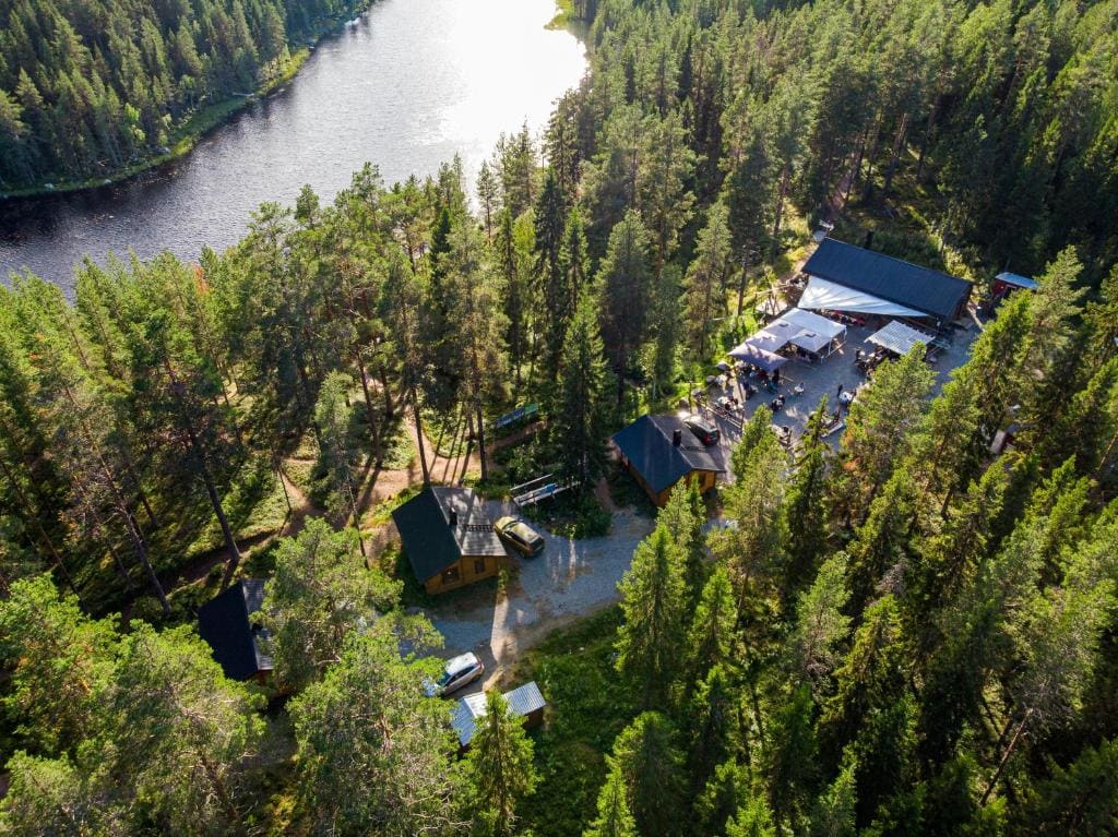White mountain Lodge - View 4