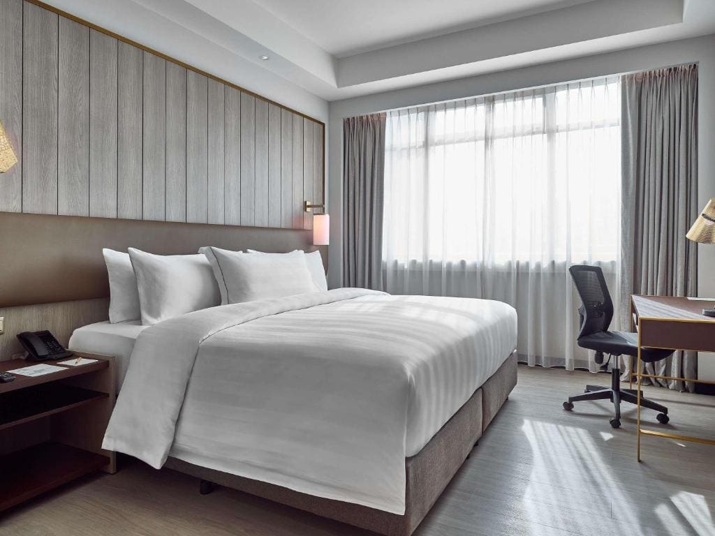 Novotel Singapore on Kitchener - View 2