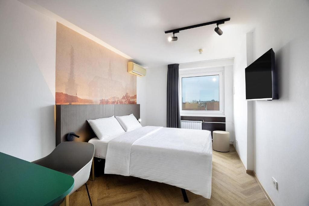B&B HOTEL Maribor Orel - View 7