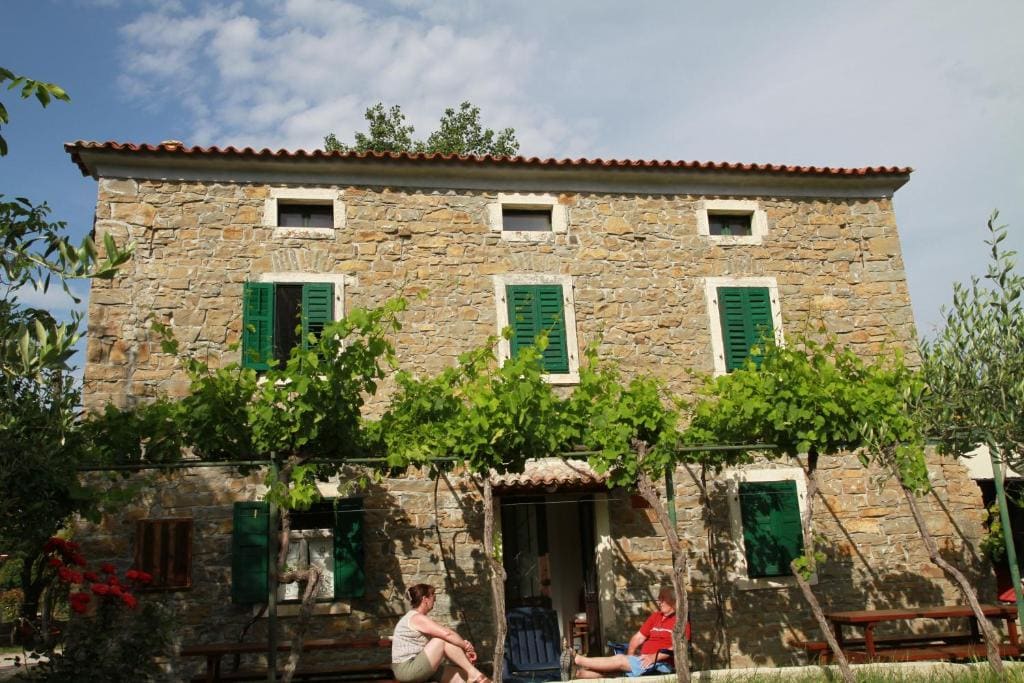 Kmetija Medljan - Main view