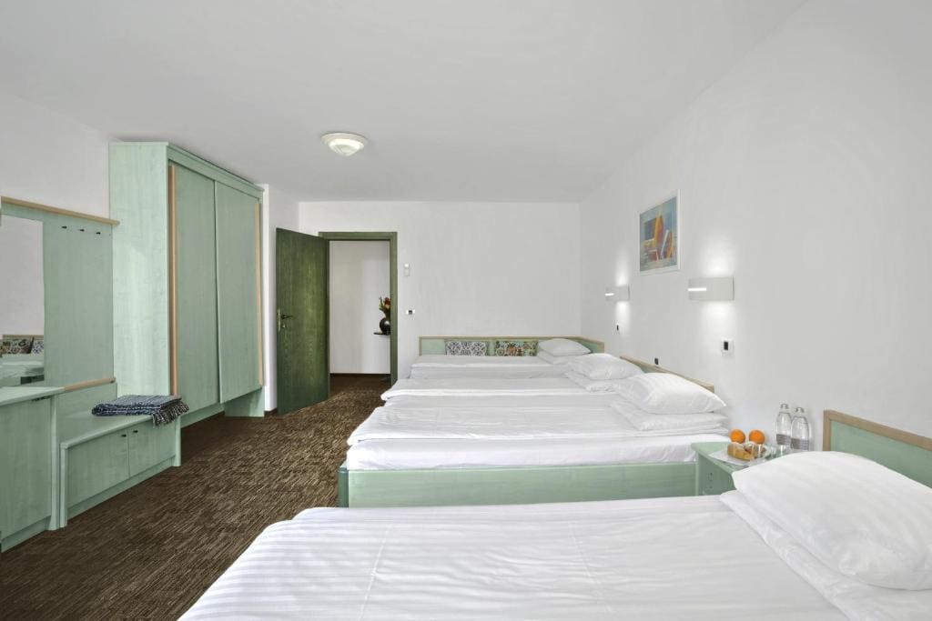 Lipa, Hotel & Bistro - View 7