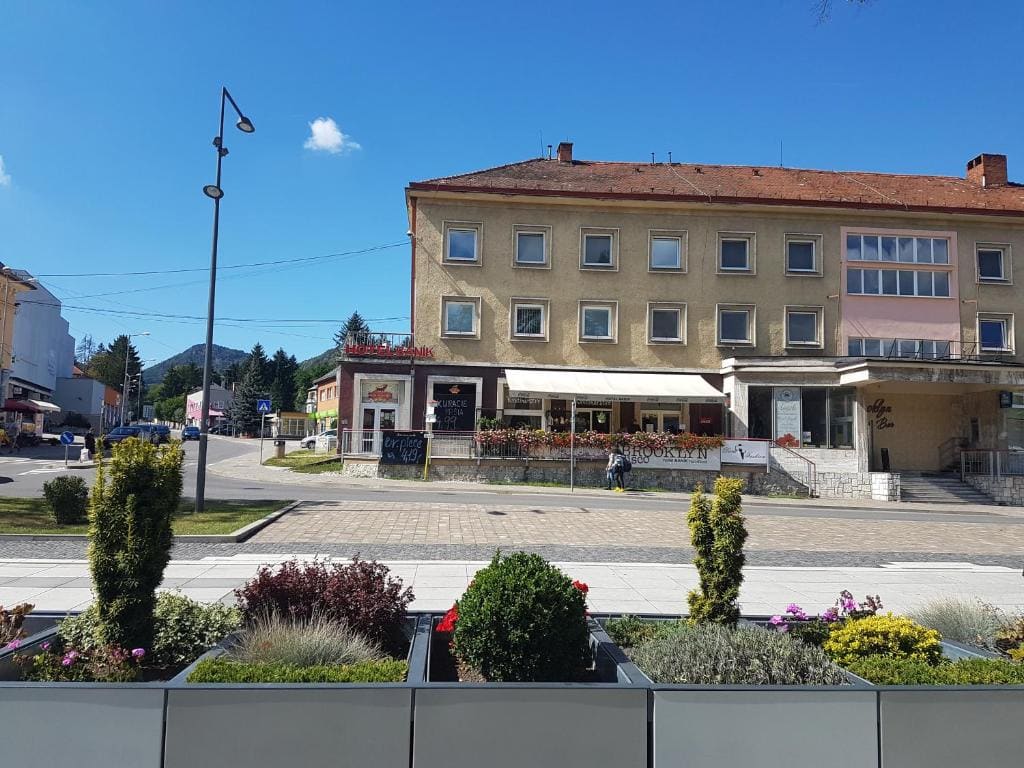 Hotel Baník Handlová - Main view