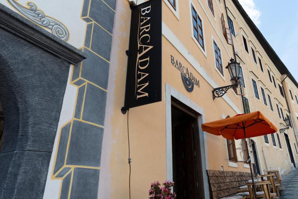 Hotel Barcadam - Main view