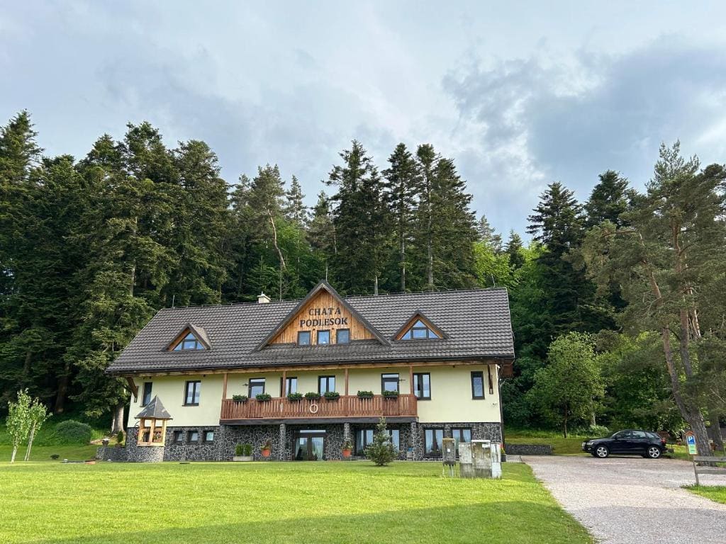 CHATA PODLESOK - Main view