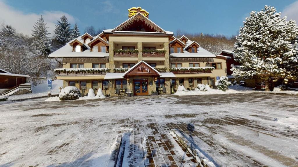 Garni Hotel Fatra - Main view