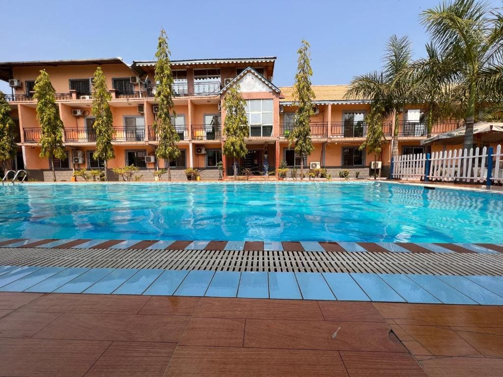 ROYAL HOTEL - View 2
