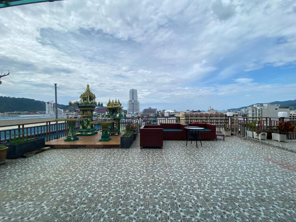 77 Patong Hotel & Spa - View 6