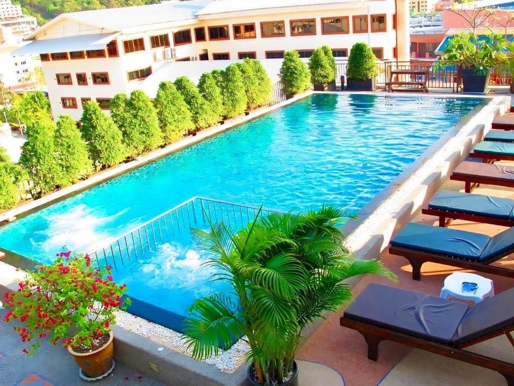 77 Patong Hotel & Spa - View 5