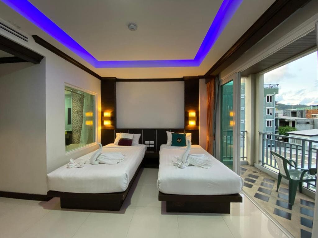 77 Patong Hotel & Spa - View 7